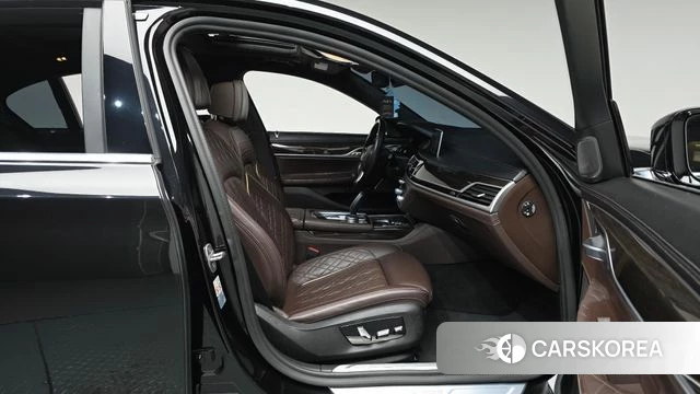 BMW 7 Series (G11) id 4982727 из Кореи 19