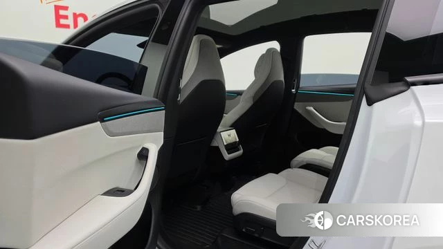 Tesla Model Y id 5025864 из Кореи 19
