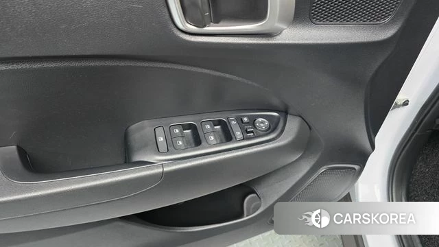 Hyundai Venue id 5021095 из Кореи 19