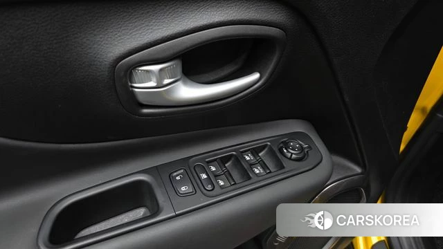 Jeep Renegade id 4941577 из Кореи 19