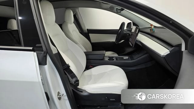 Tesla Model Y id 5012883 из Кореи 19