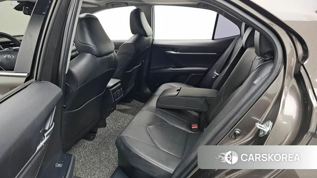 Toyota Camry (XV70) id 4918922 из Кореи 19