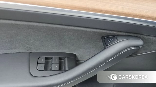 Tesla Model 3 id 4716631 из Кореи 19
