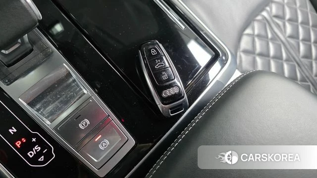 Audi Q8 (4M) id 4992327 из Кореи 19