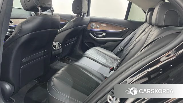 Mercedes-Benz E-Class W213 id 4998316 из Кореи 19