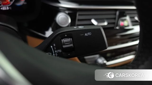 BMW 5 Series (G30) id 5027806 из Кореи 19