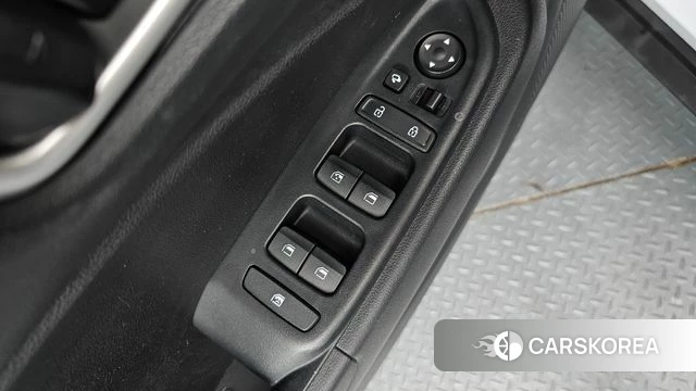 Hyundai Venue id 4780721 из Кореи 19