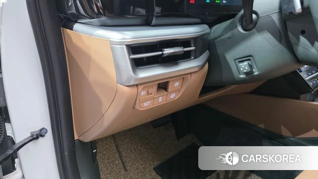 Hyundai Grandeur Hybrid (GN7) id 4990930 из Кореи 19