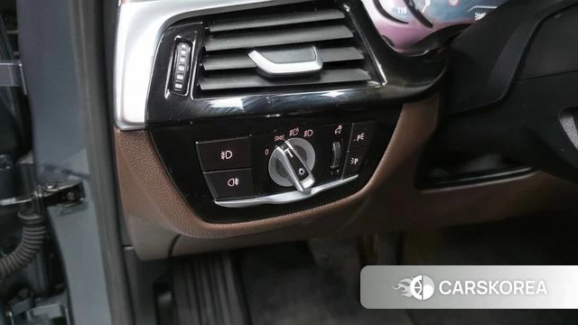 BMW 5 Series (G30) id 5035722 из Кореи 20