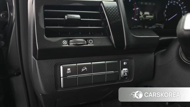 Ssangyong Rexton Sports Cannes id 4923631 из Кореи 20