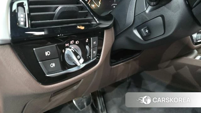 BMW 5 Series (G30) id 5041729 из Кореи 20