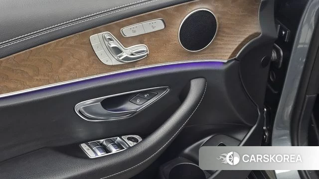 Mercedes-Benz E-Class W213 id 5053364 из Кореи 20