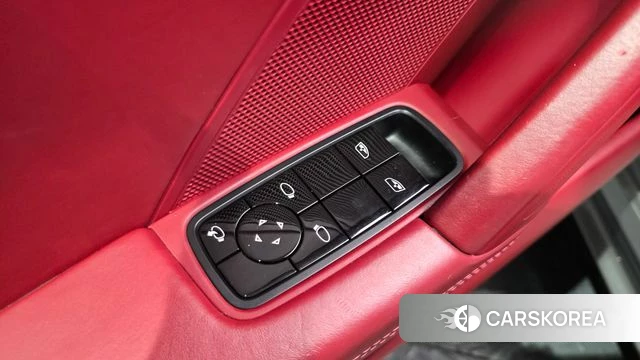 Porsche 911(992) id 4770032 из Кореи 20