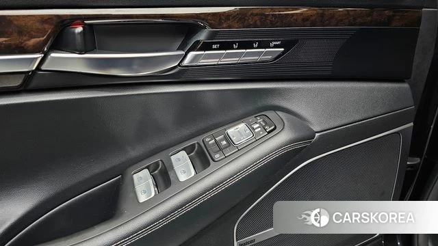 Genesis G90 id 4923780 из Кореи 20