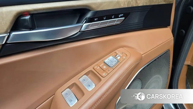 Genesis G90 id 4930117 из Кореи 20