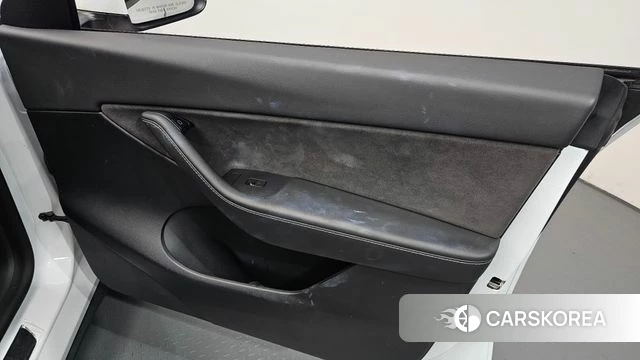 Tesla Model Y id 5012320 из Кореи 20