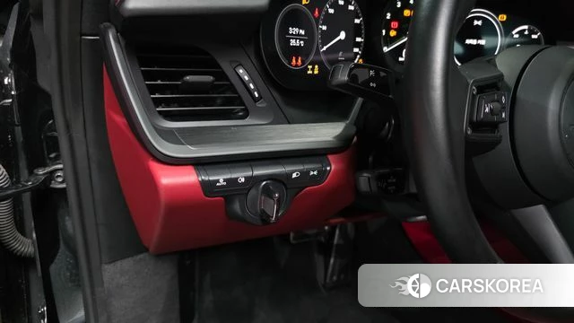Porsche 911(992) id 4572065 из Кореи 20