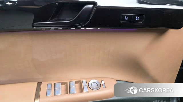 Hyundai Grandeur Hybrid (GN7) id 5021330 из Кореи 20