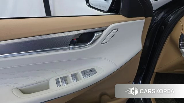 Hyundai The New Grandeur IG Hybrid id 5028667 из Кореи 20