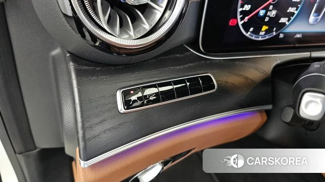 Mercedes-Benz E-Class W213 id 4959584 из Кореи 20