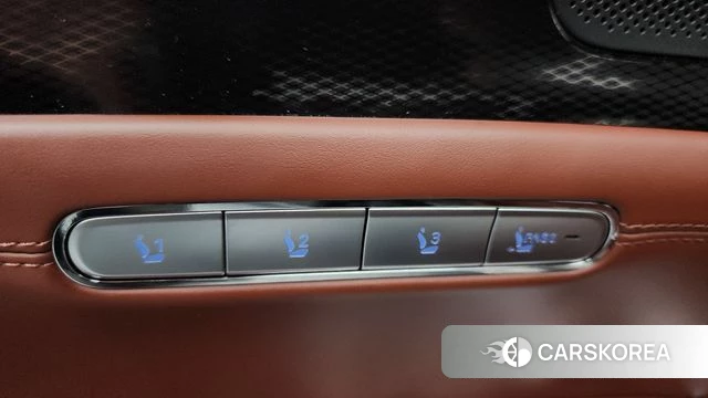 Genesis G90 (RS4) id 4917285 из Кореи 20