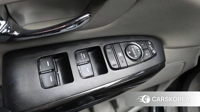 Kia The New Carnival id 4998659 из Кореи 20