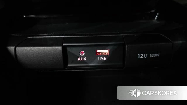 Kia Stonic id 5028594 из Кореи 20