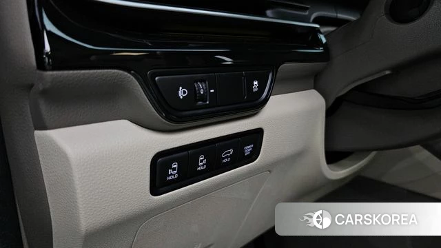 Kia The New Carnival 4th Generation id 5001372 из Кореи 20