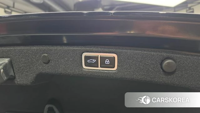Hyundai Grandeur Hybrid (GN7) id 4753346 из Кореи 20
