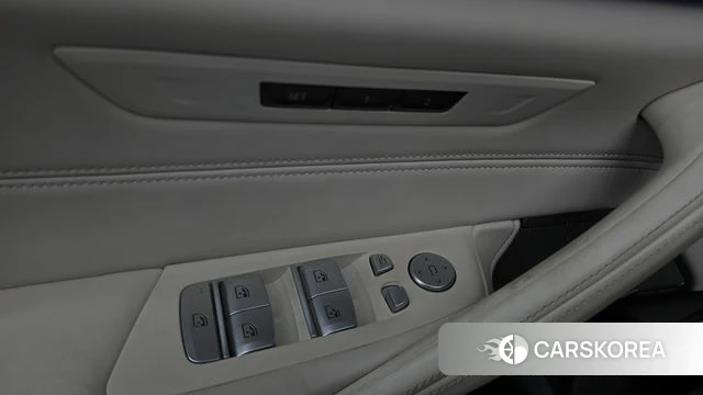 BMW 5 Series (G30) id 5003823 из Кореи 20