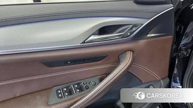 BMW 5 Series (G30) id 4978103 из Кореи 20