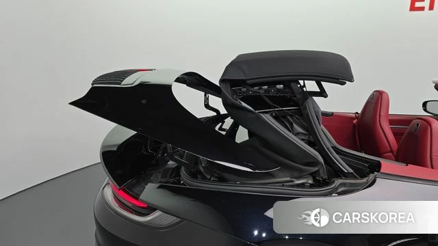 Porsche 911(992) id 4941582 из Кореи 20