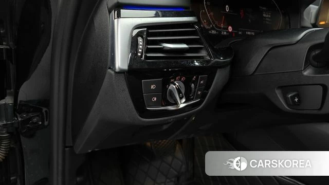 BMW 5 Series (G30) id 4992795 из Кореи 20