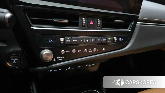 Lexus ES300h 7th generation id 4934655 из Кореи 20