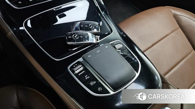 Mercedes-Benz E-Class W213 id 4985669 из Кореи 20