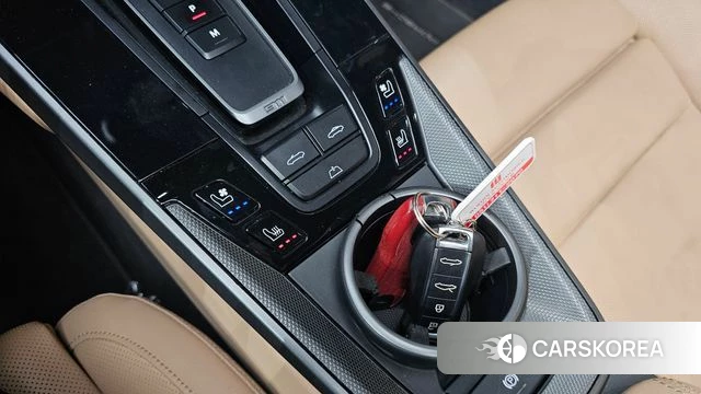 Porsche 911(992) id 5040551 из Кореи 20