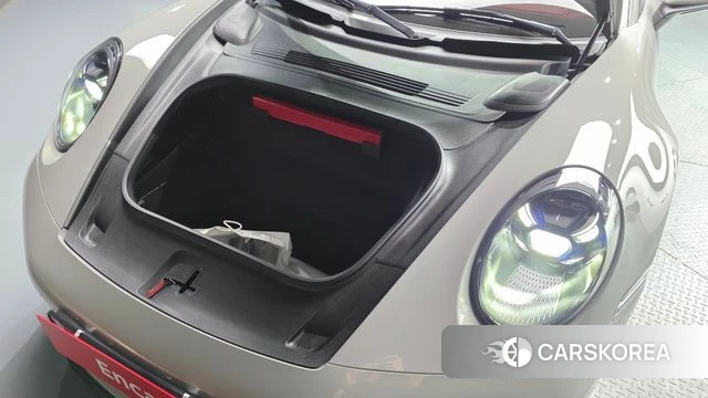 Porsche 911(992) id 4792425 из Кореи 20