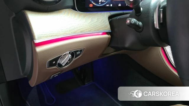 Mercedes-Benz E-Class W213 id 4997182 из Кореи 20