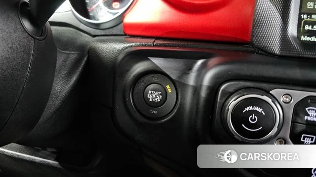 Jeep Wrangler (JL) id 4951936 из Кореи 20