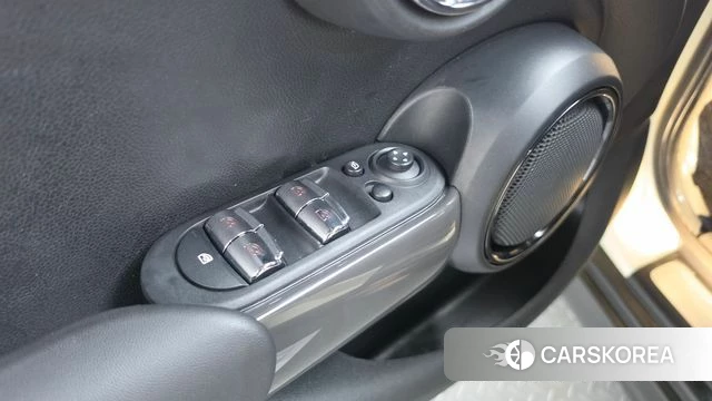 Mini Cooper D id 5023783 из Кореи 20