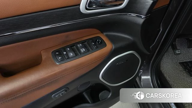 Jeep Grand Cherokee id 5003361 из Кореи 20