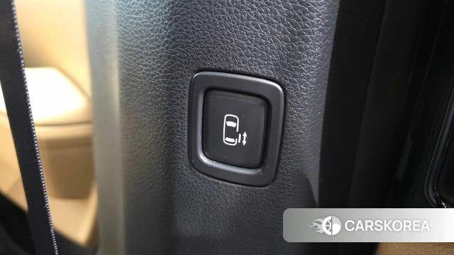 Kia Carnival 4th generation id 4905319 из Кореи 20
