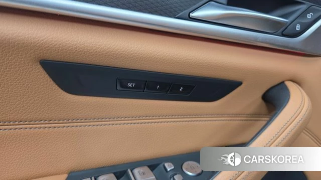 BMW 5 Series (G30) id 4958105 из Кореи 20