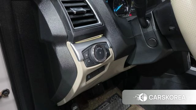 Ford Explorer id 4993240 из Кореи 20