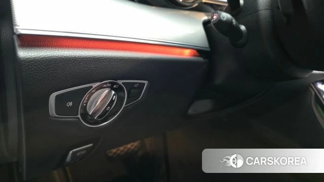 Mercedes-Benz E-Class W213 id 4937648 из Кореи 20