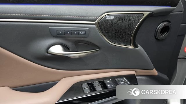 Lexus ES300h 7th generation id 4958062 из Кореи 20