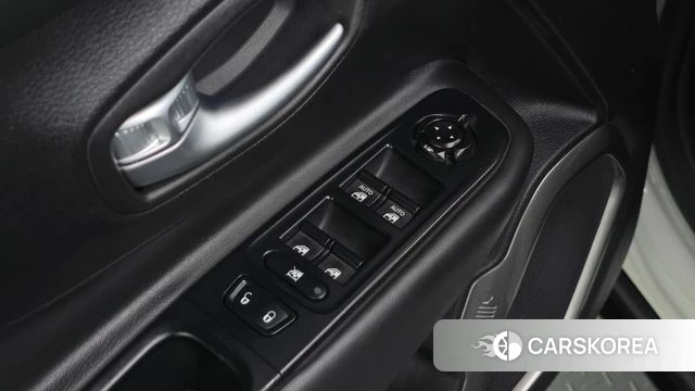 Jeep Renegade id 4930789 из Кореи 20