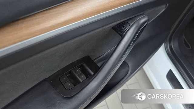 Tesla Model 3 id 4779099 из Кореи 20