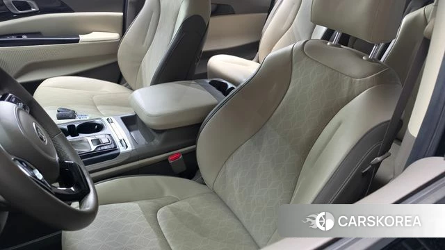 Kia Carnival 4th generation id 5018048 из Кореи 20