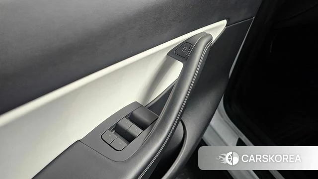 Tesla Model Y id 4740461 из Кореи 20